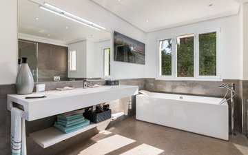 Property slide 18