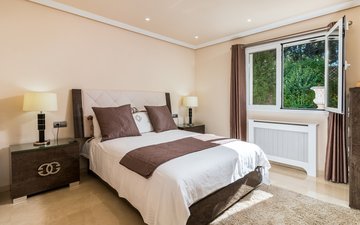 Property slide 21