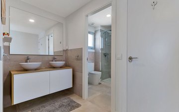 Property slide 10