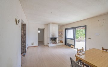 Property slide 4