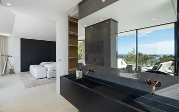 Property slide 31