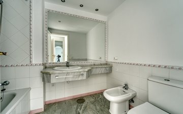 Property slide 22