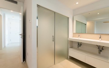 Property slide 17