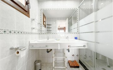 Property slide 25