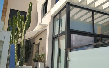 Property slide 22