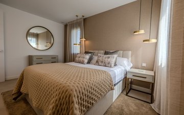 Property slide 21