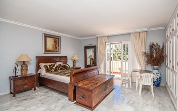 Property slide 10