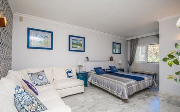 Property slide 14
