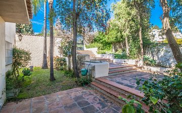 Property slide 21