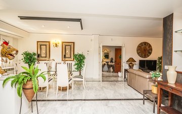 Property slide 25