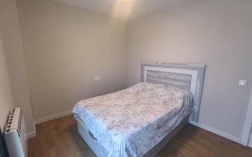 Property slide 32