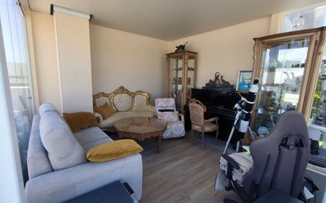 Property slide 70
