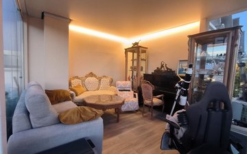 Property slide 74