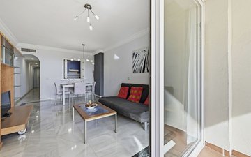 Property slide 25