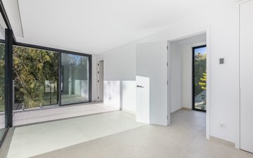 Property slide 21