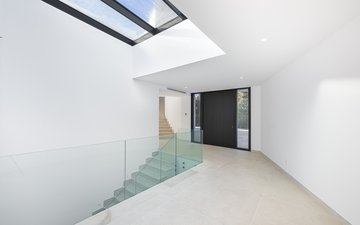 Property slide 32