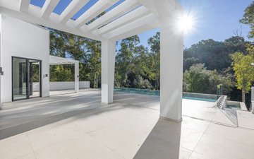 Property slide 39