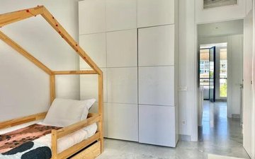 Property slide 17