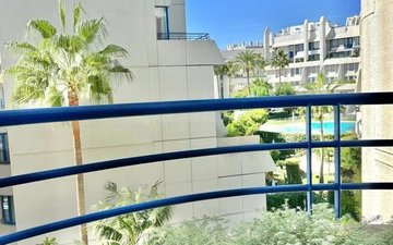 Property slide 19