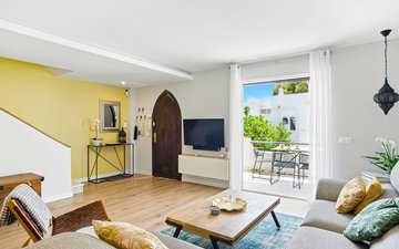 Property slide 21
