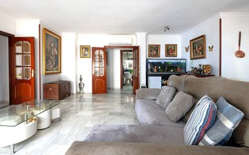 Property slide 10