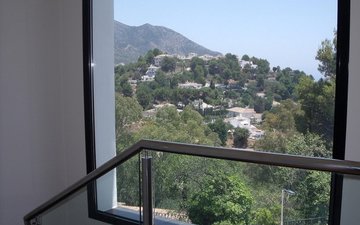 Property slide 20