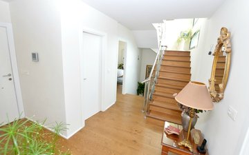 Property slide 35