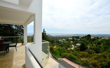 Property slide 40