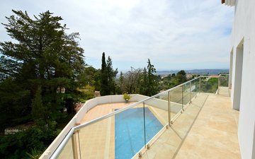 Property slide 41