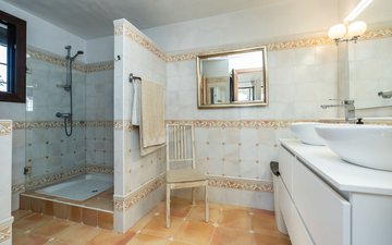 Property slide 22
