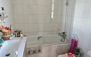 Property slide 20