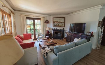 Property slide 8