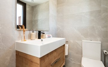 Property slide 20