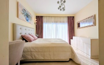 Property slide 32