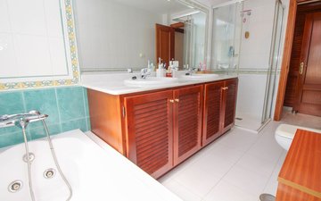 Property slide 28