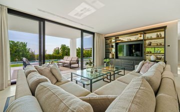 Property slide 10