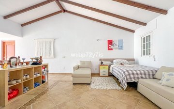 Property slide 23
