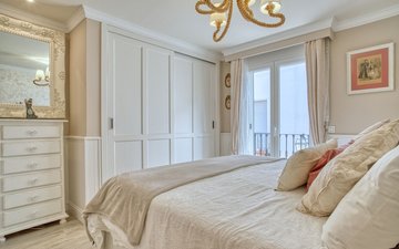 Property slide 21