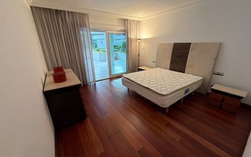Property slide 10