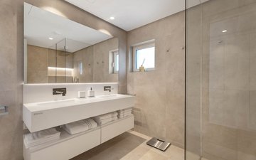 Property slide 20
