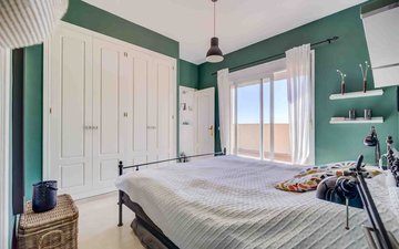 Property slide 17