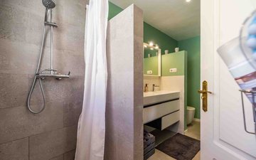 Property slide 24
