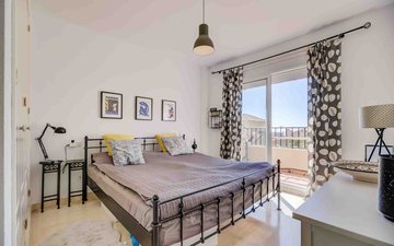 Property slide 25
