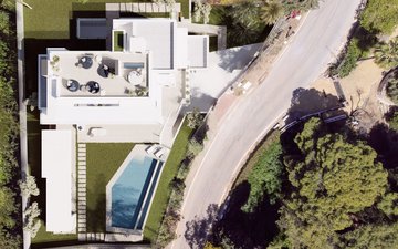 Property slide 31
