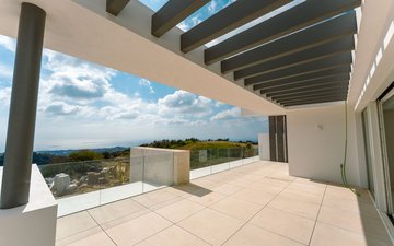 Property slide 10