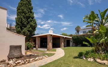 Property slide 21