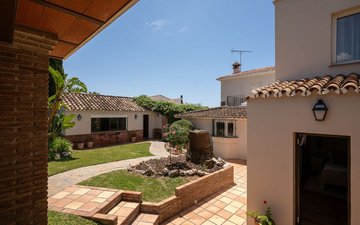 Property slide 48