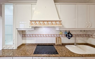 Property slide 18
