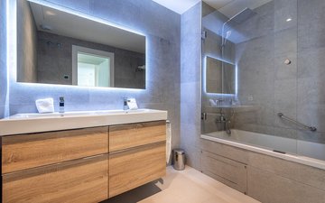 Property slide 15
