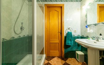 Property slide 25
